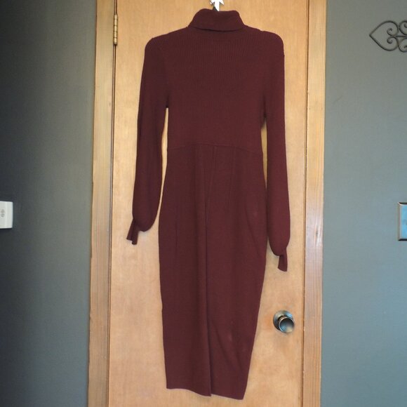 Stunning Gabrielle Union ribbed bodycon sweater dress in a bold red color. Featu - Picture 4 of 6